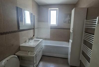 Apartament 2 camere / zona vivo/ loc de parcare/central proprie - 10