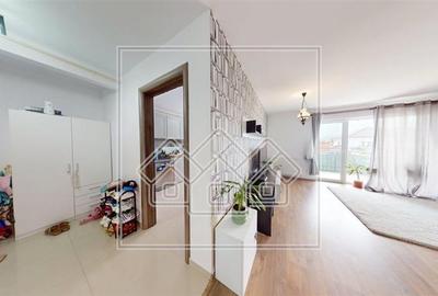 Ap. 3 camere, terasa de 12 mp, decomandat, 74 mp utili, pret bun - 2