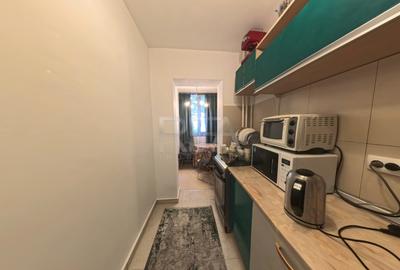 Garsonieră Tineretului decomandată, et. 1, an 1980, metrou, 33 mp - 2