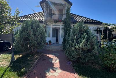 Casă cu 4 camere în Gară