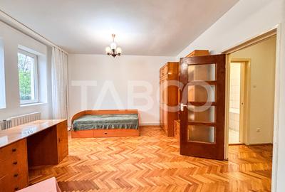 Apartament cu 2 camere decomandat, mobilat în Zorilor
