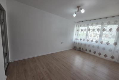 Particular, inchiriez apartament proaspat renovat Stefan cel Mare - 4