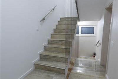 La cheie! Duplex Lux 5 camere, 191 mp in Europa, Curte 220 mp,Parcari - 15
