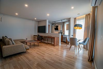 Apartament cu 3 camere decomandat, mobilat în Tomis Nord