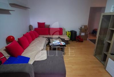 Apartament cu 4 camere decomandat, mobilat în Plopilor