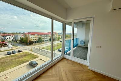 Apartament cu 4 camere decomandat în Băneasa