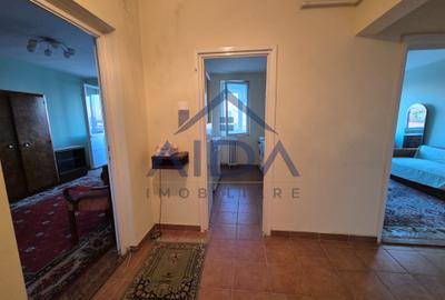 Apartament cu 2 camere, decomandat in Calea Sagului / Ana Ipatescu - 3