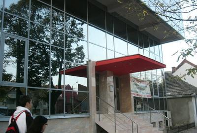 SPATII COMERCIAL PE B-DUL SIMION BARNUTIU -BIROU DE INCHIRIAT IN ZONA CENTRALA! - 1