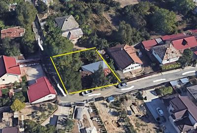 Casă cu teren generos 571 mp – Zonă excelentă și liniștită (Toate utilitățile)-- - 1