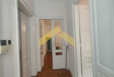 Apartament cu 4 camere de inchiriat zona Podgoria - 9