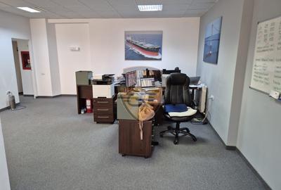 Spatiu Comercial Piata Ovidiu , SU 165mp + Terasa 61mp, centrala gaz, A/C, 2 bai - 9