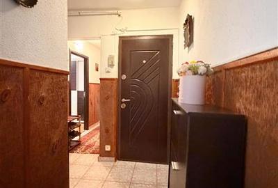 Oferta! Apartament  gata de mutat, 3 camere, decomandat, etaj 3/4, str Sitarului - 10