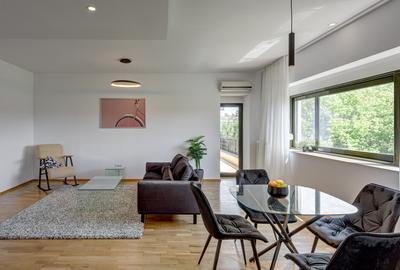 Apartament cu 3 camere decomandat în Băneasa