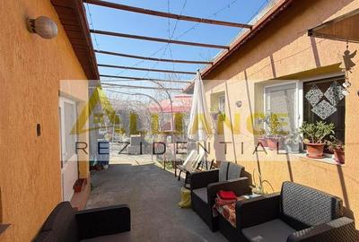 Casă individuală cu 5 camere decomandat în Cățelu