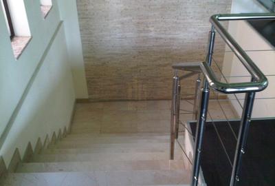 Duplex 4 Camere de Vanzare  *Arcul de Triumf* - 17