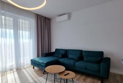 Apartament cu 3 camere decomandat, mobilat în Băneasa