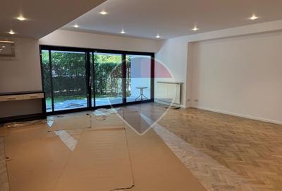 INCHIRIERE Apartament cu 3 camere + curte in zona Primaverii - 1