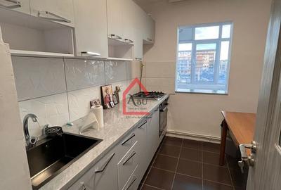 Apartament cu 2 camere decomandat, mobilat în Galata