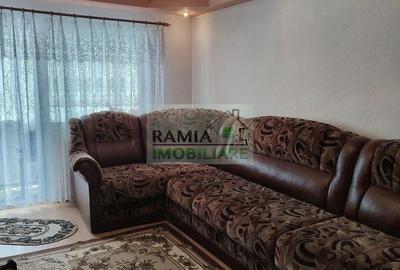 Apartament 3 camere decomandat, etaj 1, 2 balcoane și garaj – Râșnov - 6