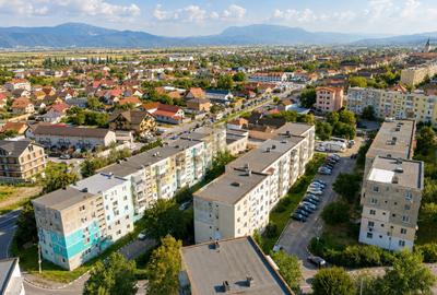 Apartament cu 2 camere | Etaj 1 | Renovat | Loc de parcare | Codlea - 2