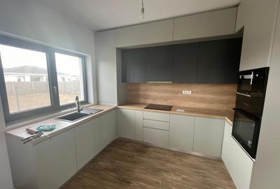 Duplex cu 4 camere în Moșnița Nouă