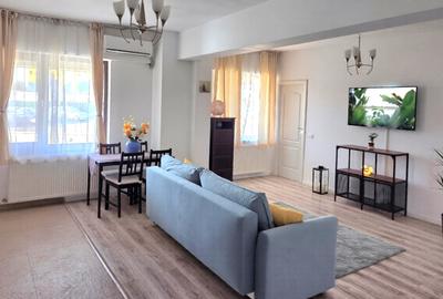 Apartament cu 3 camere semidecomandat în Străulești