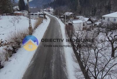 Teren intravilan de 2283 mp, în Tarcău