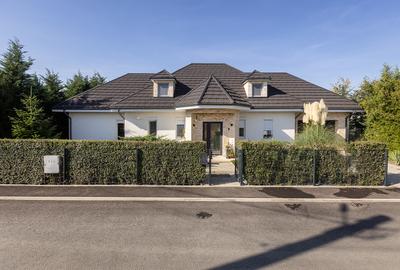Casă deosebită în Balotești, stil bavarez, 260 mp utili, teren 556 mp și garaj - 44