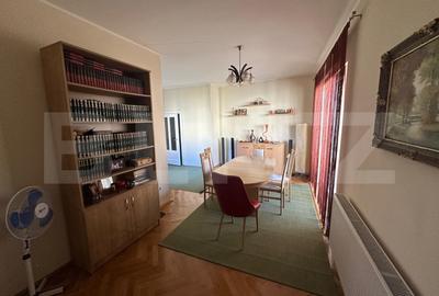 Apartament cu 3 camere decomandat, mobilat în Titulescu