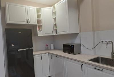 Casa de vanzare, formata din 2 apartamente, P-ta Abator - 16