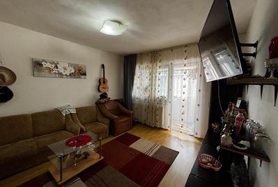 Apartament 2 camere Cartier Ostroveni zona Piata - 1