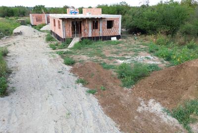 Casa LA ROSU de vanzare 4 camere 100 mp utili teren 500 mp - 4