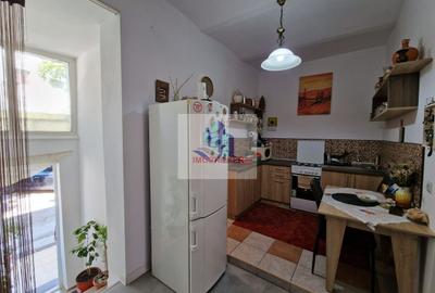 Apartament 2 camere la curte comuna - Strada General Traian Mosoiu. - 5