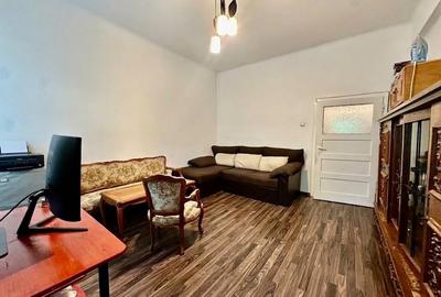 Apartament cu 2 camere în Centrul Civic