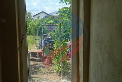 CASA COCHETA CU TEREN GENEROS - CATARGIU - 5