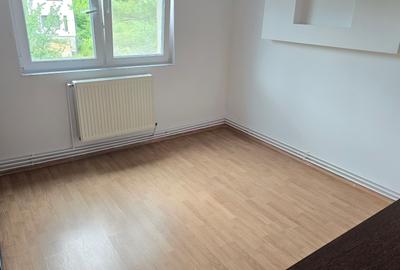 Vand apartament 2 camere semidecomandat in Deva, zona Micro 15, situat pe mijloc - 9
