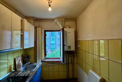 Apartament cu 2 camere semidecomandat în Micro 15