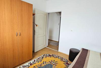 Inchiriez apartament de 3 camere ,situat in cartierul Hipodrom 4- Aleea Streiu - 9