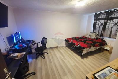 Apartament cu 4 camere de vânzare în zona Maratei - 9
