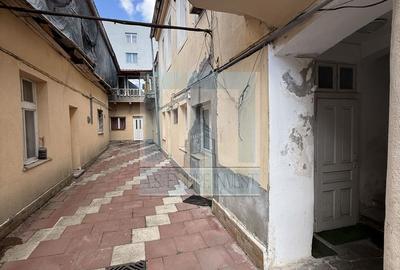 Apart. la  casa , 4 camere, mobilate/utilate - zona Brașovul Vechi - 16