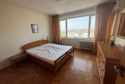 Inchiriere apartament cu 3 camere cu vedere la Sala Palatului - 6