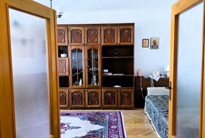 Oancea -Spital Sf Maria-2 Camere Decomandat 63mp-bloc 1990-etaj intermediar - 9
