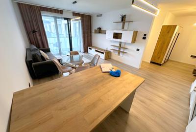 Apartament cu 2 camere semidecomandat, mobilat în Central