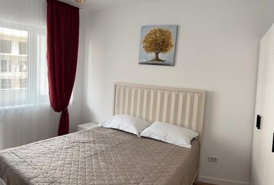 Apartament cu 2 camere decomandat, mobilat în Central