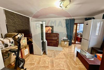 Casă / Vilă cu 4 camere de vânzare - 13