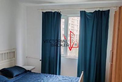 Apartament cu 3 camere decomandat în Mihai Bravu