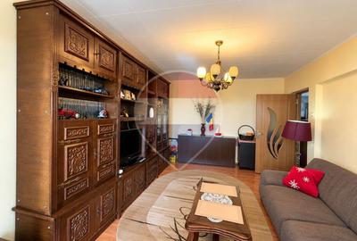 3 camere decomandat, 63 mp utili, centrală proprie, balcon – Zețarilor - 2