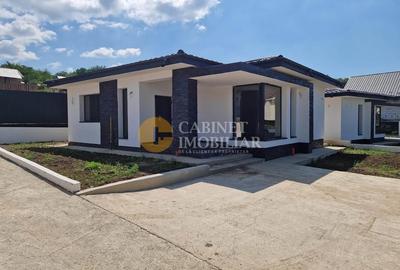 * RATE LA DEZVOLTATOR * Casa individuală Visan,Bucium - 10
