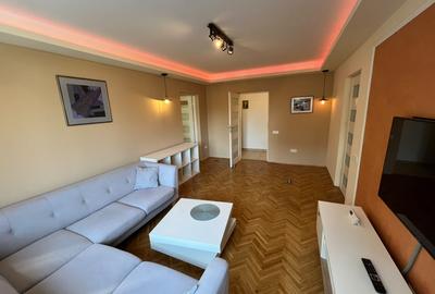 Apartament cu 3 camere semidecomandat, mobilat în Grigorescu