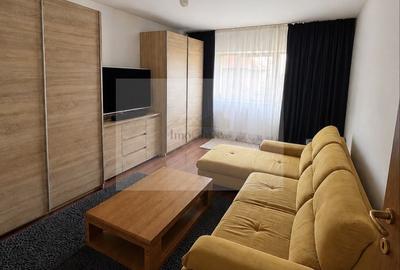 Apartament cu 2 camere decomandat, mobilat în Central
